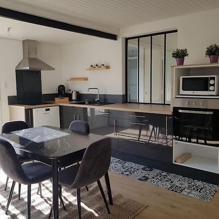 Maison Proche Clermont-Fd Entre Chu Et Cezeaux -Parking Beaumont  Exteriör bild